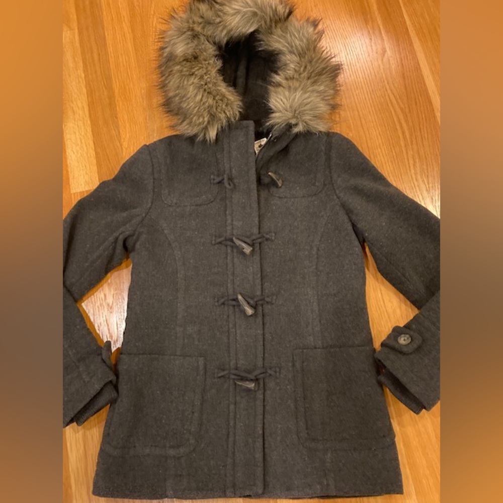 AÉROPOSTALE | Gray Pea Coat with Fur Hood